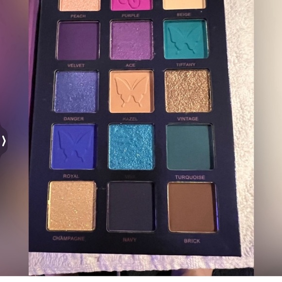 Eyeshadow palette - Picture 5 of 7